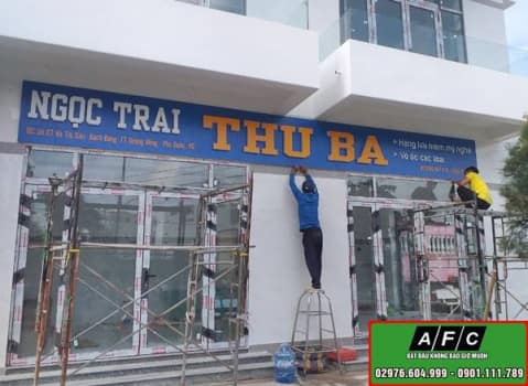 Thi công Bảng hiệu Mica chữ nổi giá tốt tại Phú Quốc